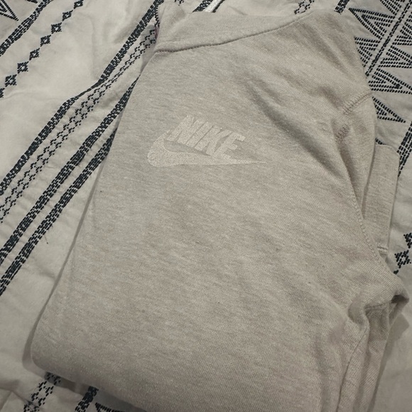 Cream Nike zip up sweater size small - Picture 4 of 6